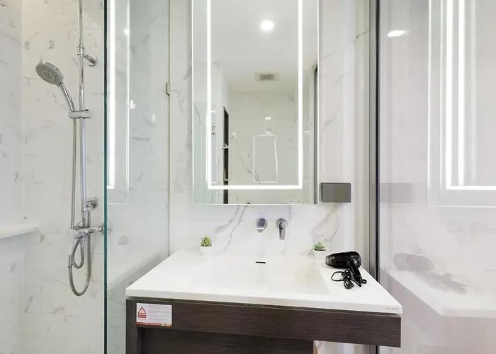 Apartment Modern Luxury Center Of Bkk! 3 Min Walk Mrt
