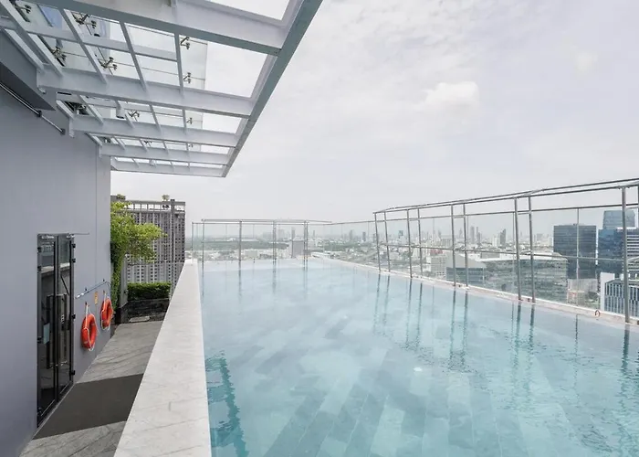 Apartment Modern Luxury Center Of Bkk! 3 Min Walk Mrt